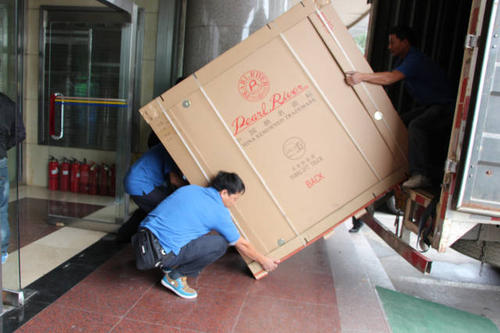 通河钢琴贵重工艺品无忧运